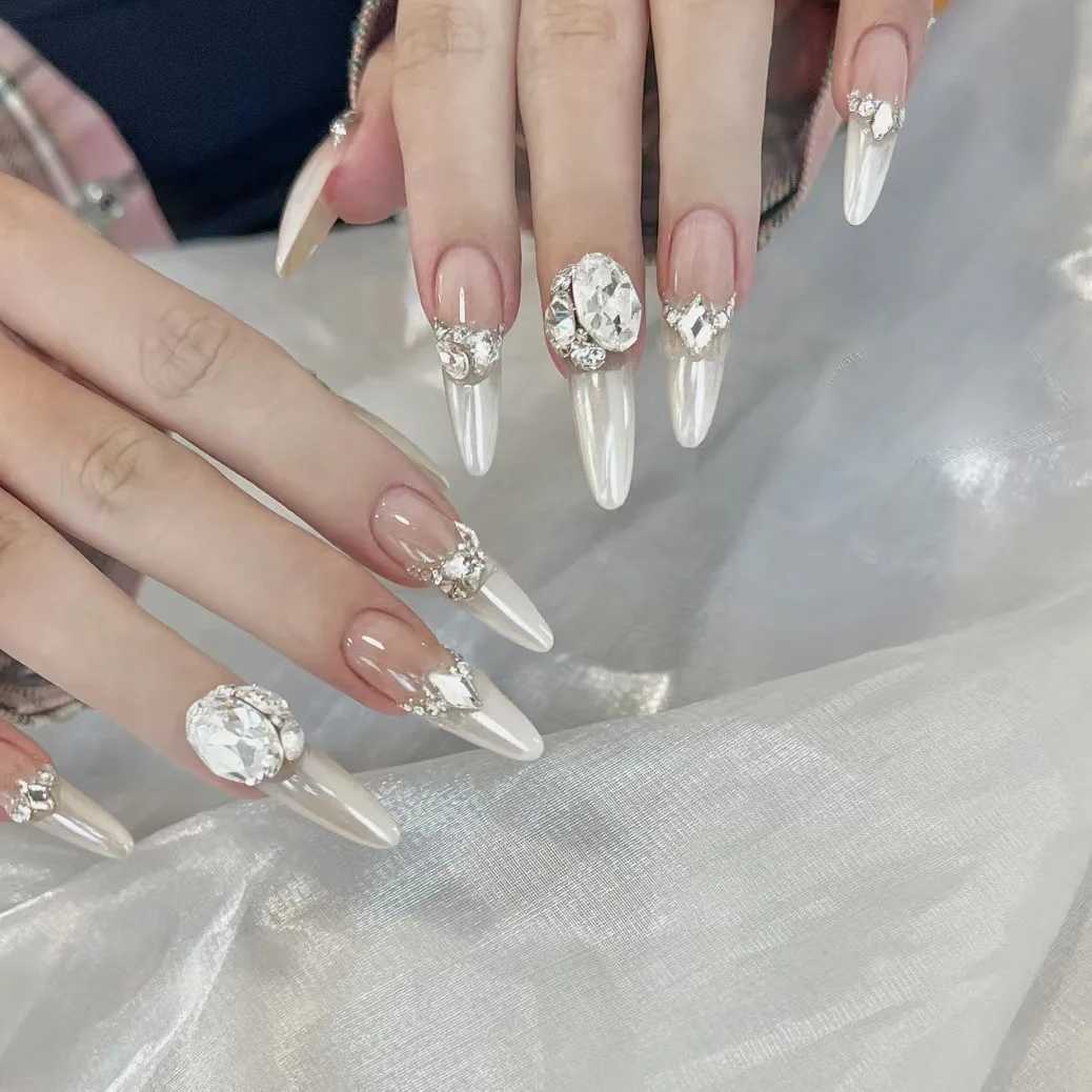 Silk stake drill fake nail elegant pearl wearing nail film nail patch 24 pieces nail patch W240905
