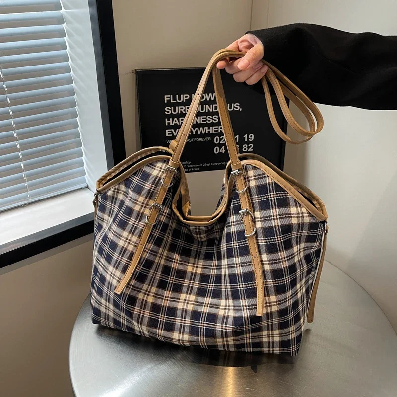 Plain casual canvas womens bag fashionable shoulder bag large capacity Versatile womens bag Bolso De Mujer 240903