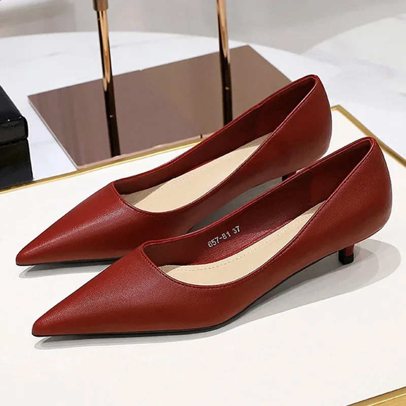 Spring Women 4cm High Heels Concise Office Pumps Lady Soft Leather Thin High Heels Female Fashion Pointed Toe Wedding Shoes 240904