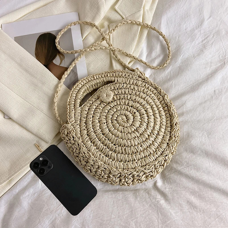 Straw round shoulder bag 2024 summer Hawaii handwoven straw holiday beach womens handbag 240906
