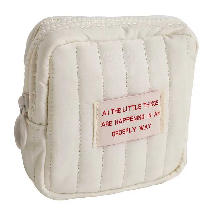 Mini Cute Square Makeup Bag for Women Portable Earphones Lipstick Sanitary Napkins Storage Bag Mini Makeup Zipper Bag W240905