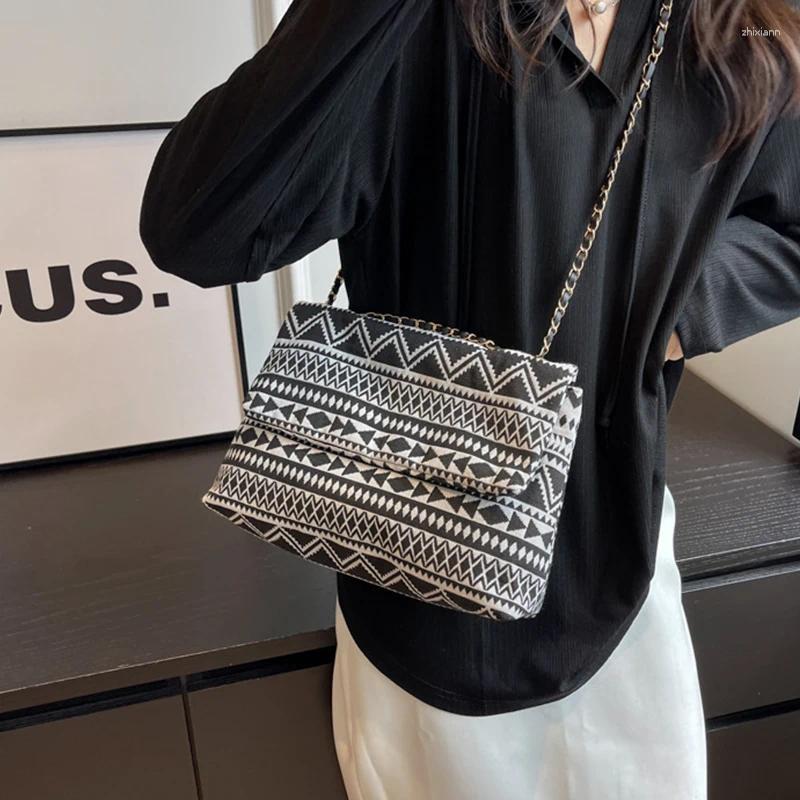 Drawstring Women's Bags Handbags Cloud Design Shoulder Trend Crossbody Bag Quality Chain Clutch Retro For Women zhanyishengli