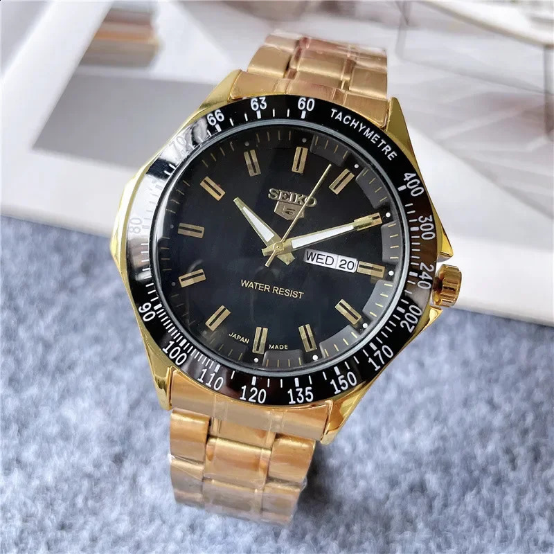 2024 Chronograph Luxury Multifunctional Stainless Steel NonMechanical Quartz Belt Mens Sport Watch with Gift Box y240716