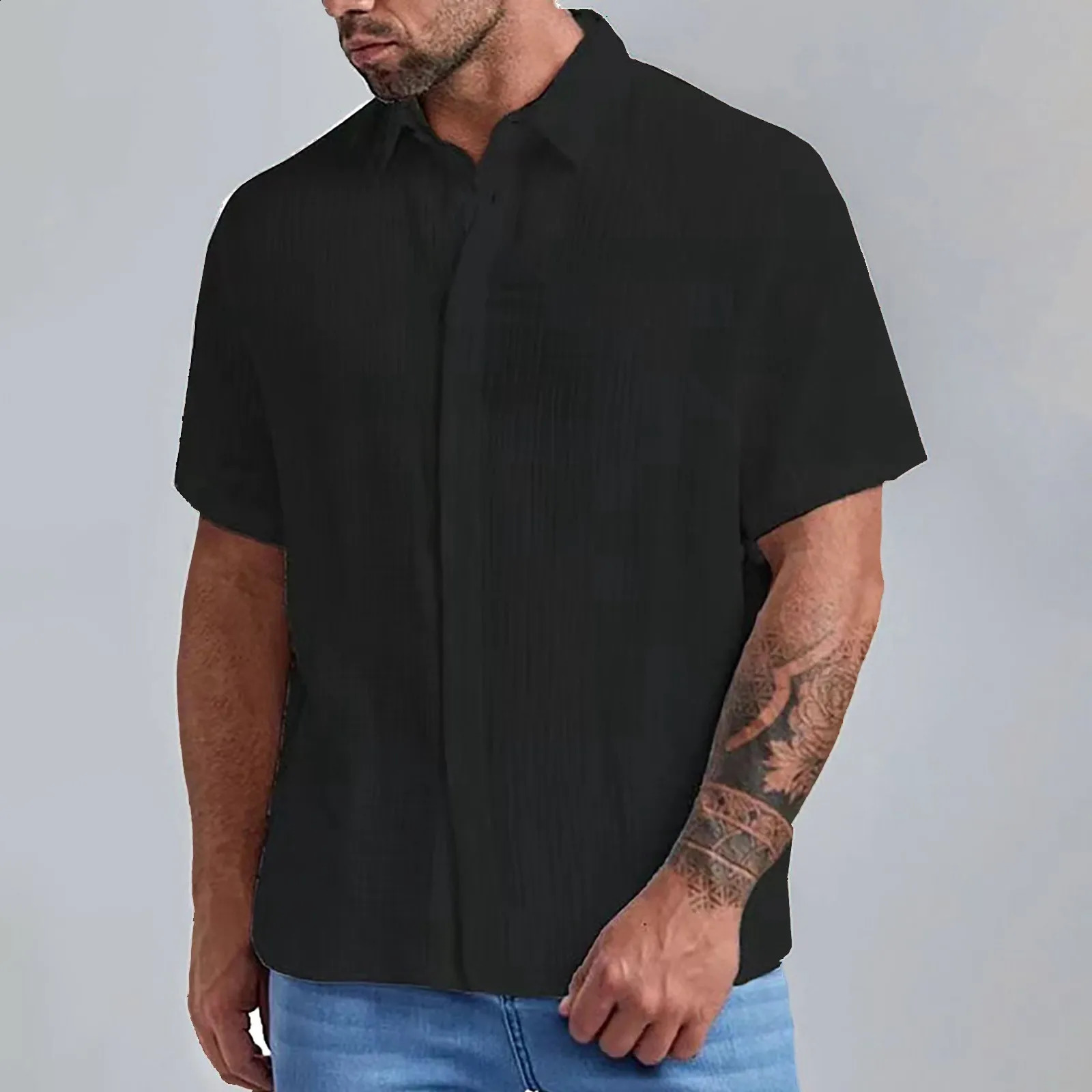 MenS Solid Color Shirt Cotton Short Sleeved Casual Buttons Up Vertical Stripe Light Printed Shirts Summer Street Cool Clothing 240906