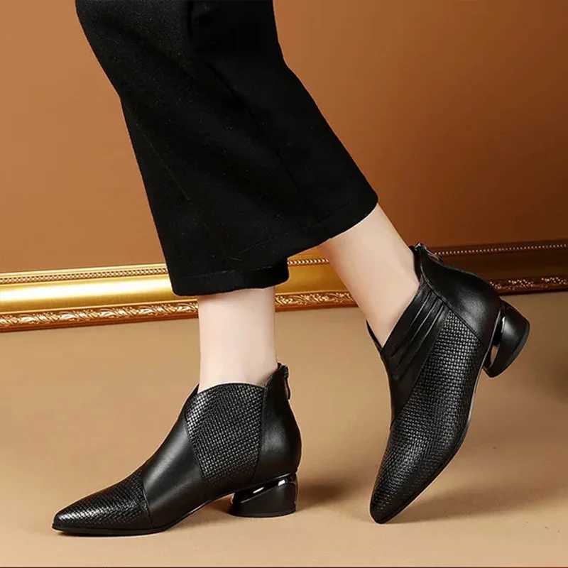 2024 Trend Womens Low Heels Womens Ankle Boots Retro Leather Boots Womens Formal Automatic Office Shoes CL240906