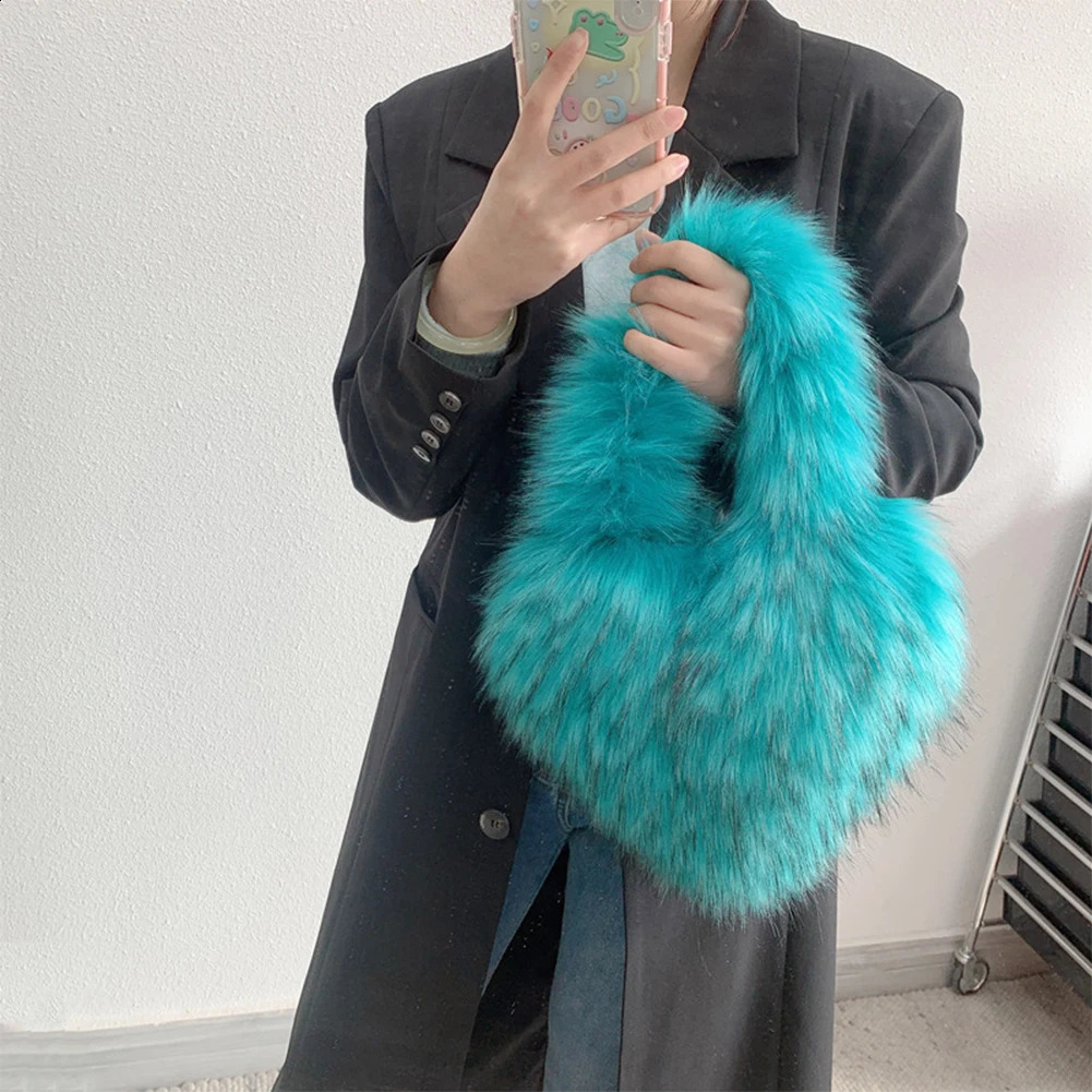 Y2K girl wallet fluffy faux fur cross bag heartshaped shoulder womens handbag fashionable plush shopping winter 240906