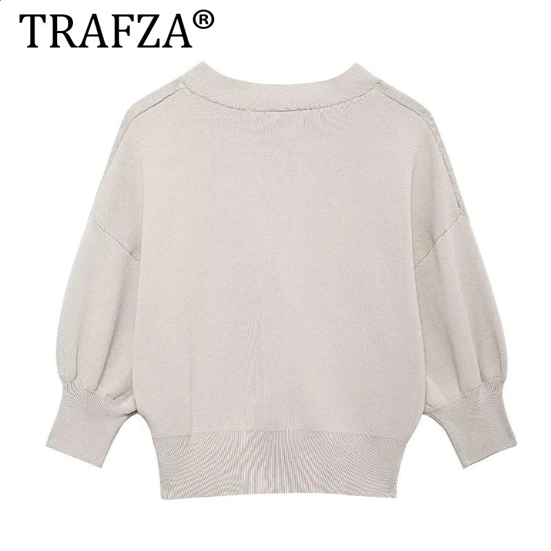 TRAFZA womens floral button decoration long sleeved loose slim fit sweater jacket short autumn knitted 240905