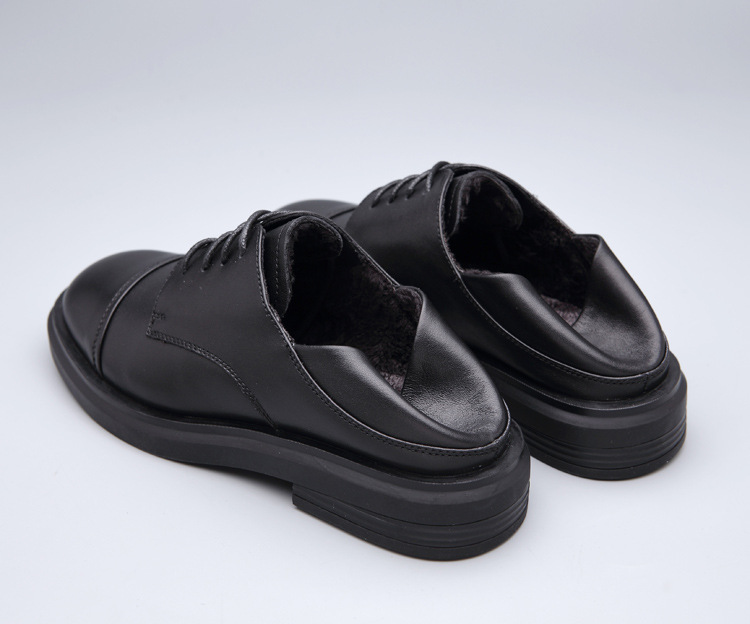 Head layer cowhide small leather shoes 2023 new moccasin British style flat bottom lace thick bottom single shoes female