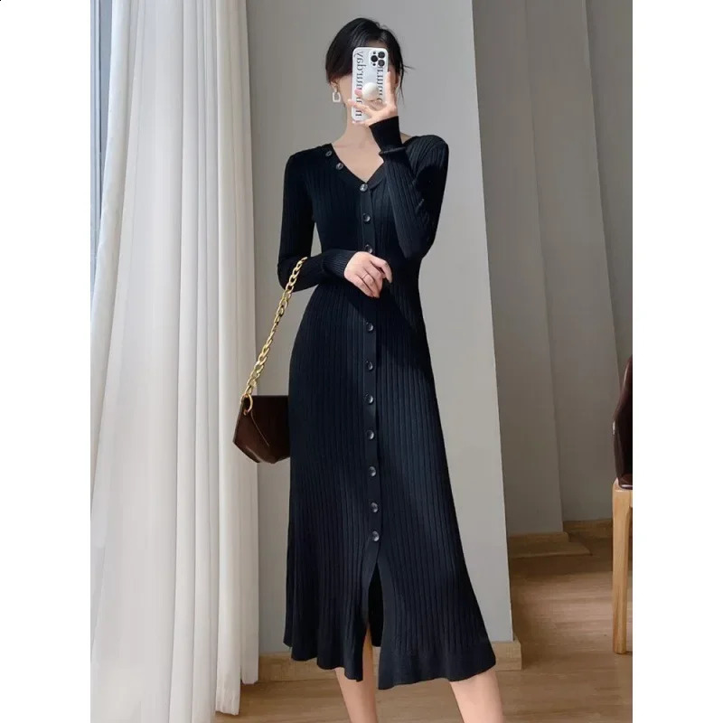 Elegant French long knitted sweater single chest inner layer weight loss knitted dress suitable for autumn/winter women 240906