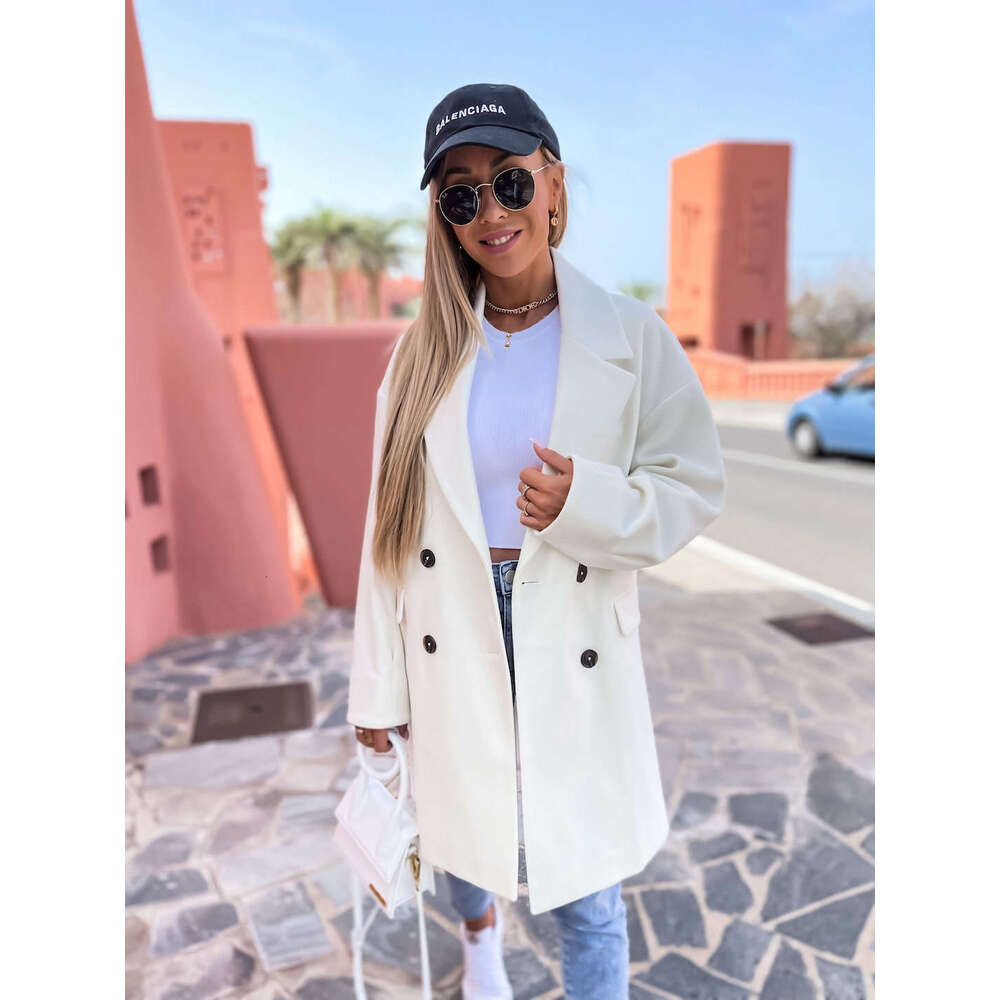 2024 Women's Double breasted Suit Collar Fashion Woolen Coat Autumn and Winter New Outside