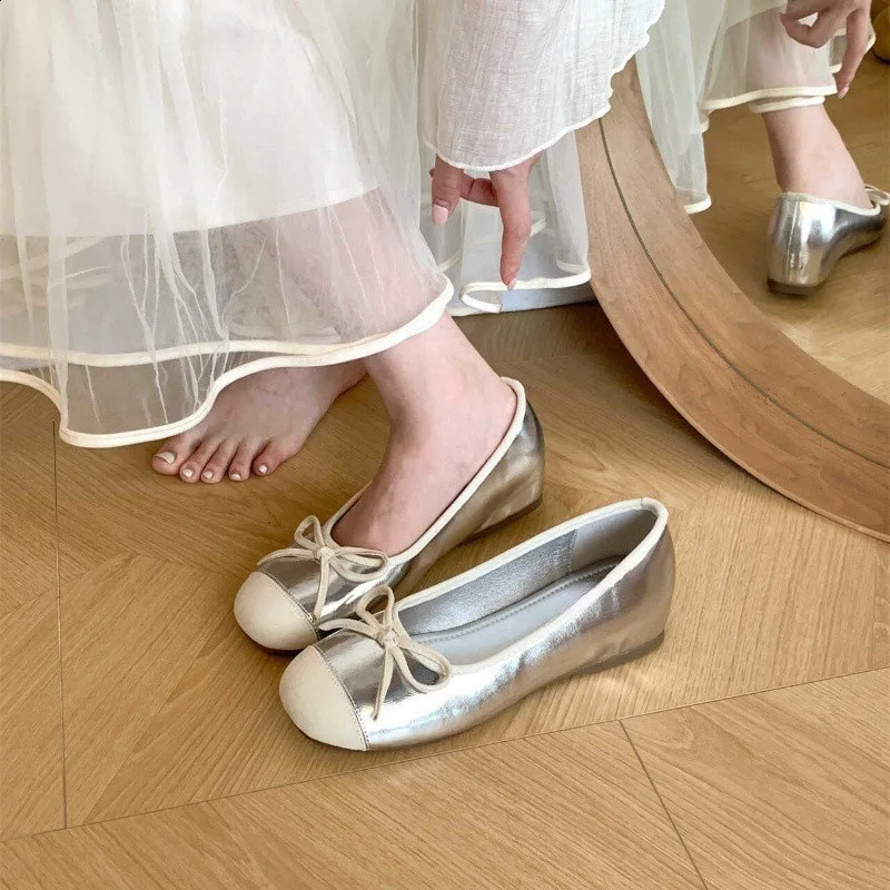 Square flat top single shoe for womens spring and summer style Mocosins soft sole ballet shallow mouth bow high load 240906