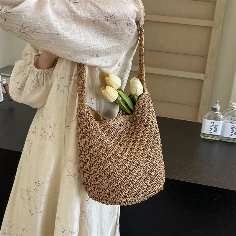Korean Handmade Woven Bag Large Capacity Grass One Shoulder Handheld Womens Bucket Beach 240906
