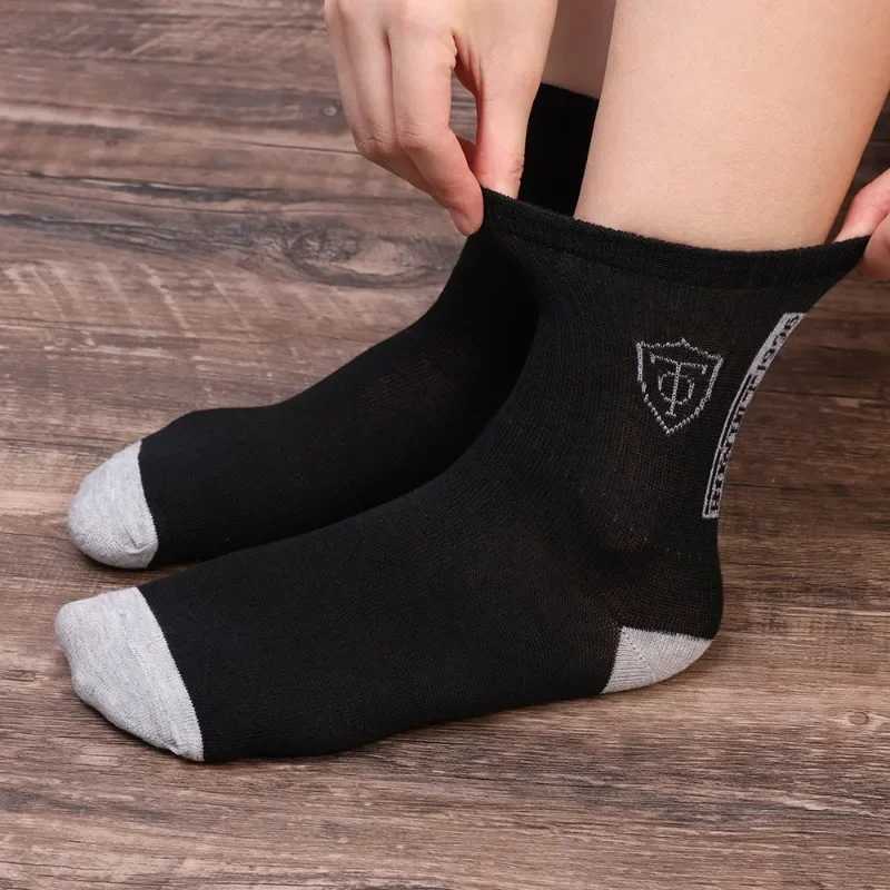 10 pairs of breathable cotton sports long socks mens bamboo fiber autumn and winter mens socks sweatshirt W240905