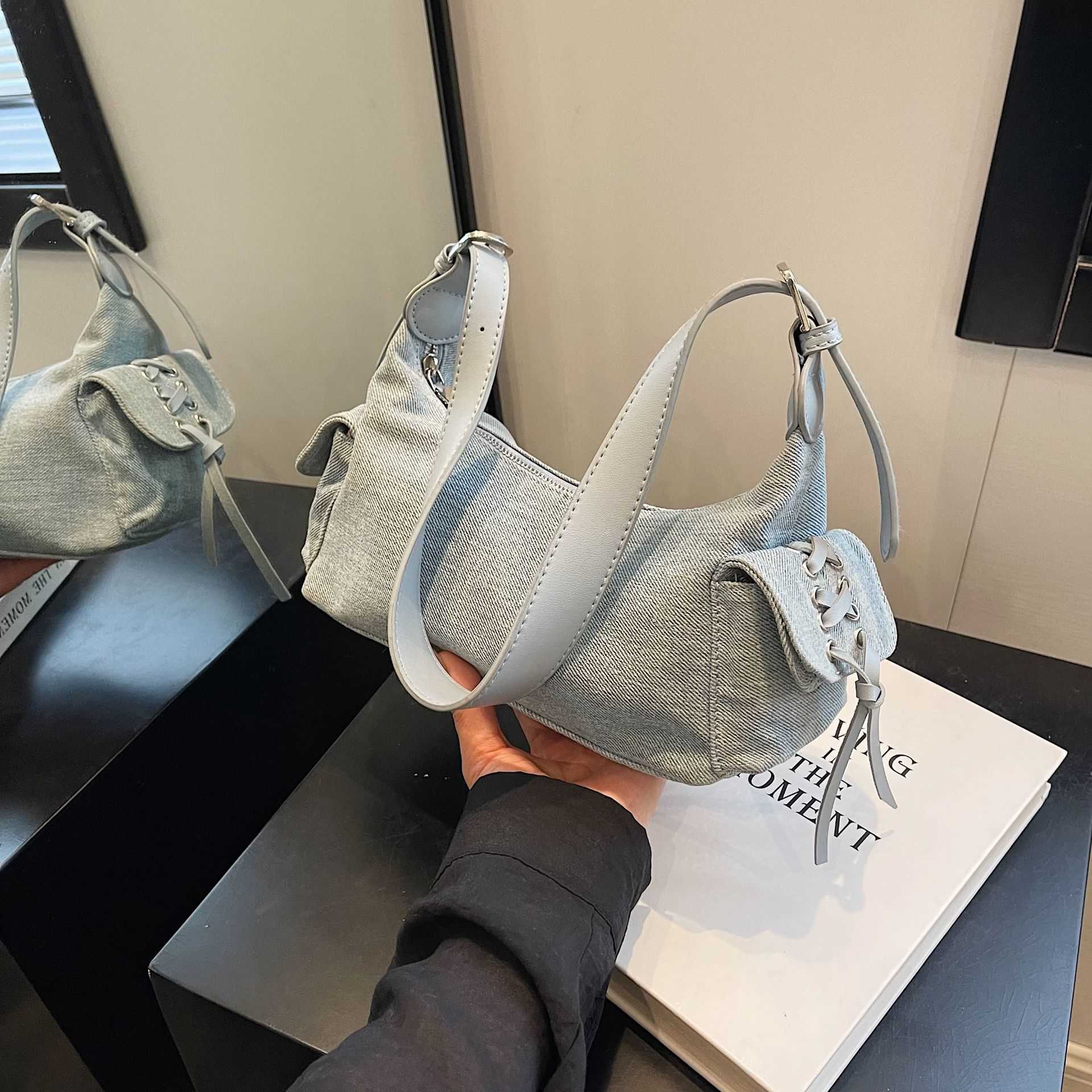Red soft leather commuting bag new women's new style spicy girl style motorcycle armpit shoulder bag 240915