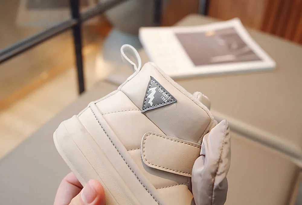 Faux Fur Winter Boots For Girls Thick Bottom Platform Waterproof Teenager Girls Snow Boots Trend Fashion Fleece Plush Boots M240906