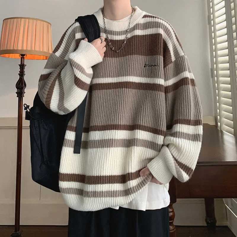 Striped Color Blocking Sweater Mens Winter 2022 New Loose Fit Jogging Knitted Top Thickened Trendy Brand Line Clothes Jacket Y240906