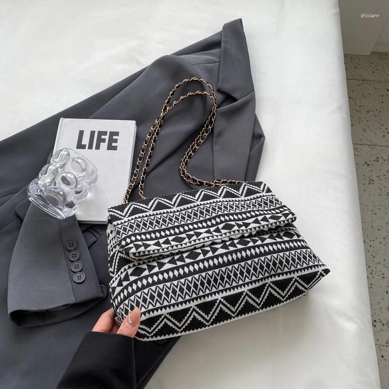 Drawstring Women's Bags Handbags Cloud Design Shoulder Trend Crossbody Bag Quality Chain Clutch Retro For Women zhanyishengli