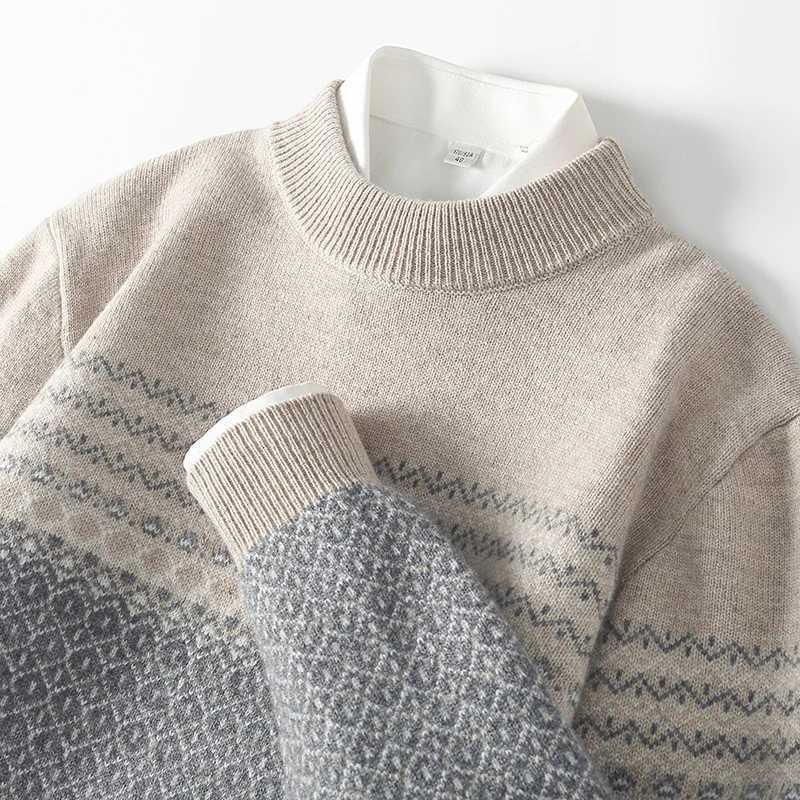 New 100% Sweater Color Matching Semi-Turtle Neck Mens Pullover Long-Sleeved Sweater Thickened Warm Sweater In Autumn And Winter Y240906