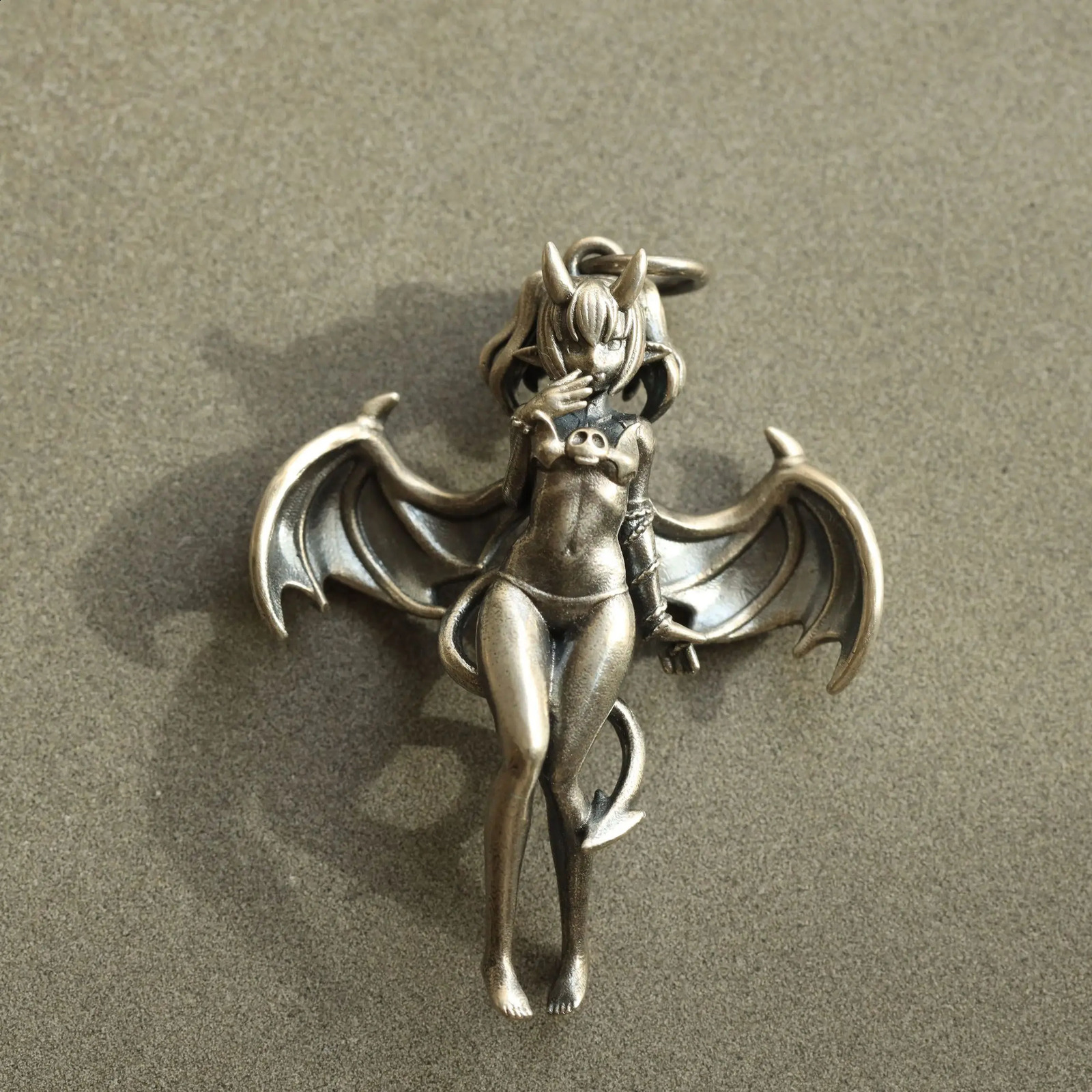 Exquisite Retro Sexy Devil Bat Girl Pendant Necklace for Men and Women Gothic Hip Hop Trend Role Playing Punk Jewelry 240905
