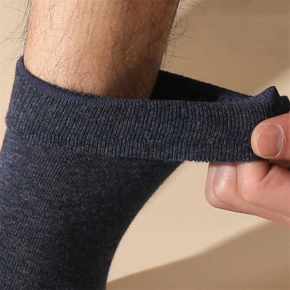 5 pairs/batch of mens business socks long combed cotton autumn warm solid color medium tube mens formal socks size 39-45 W240905