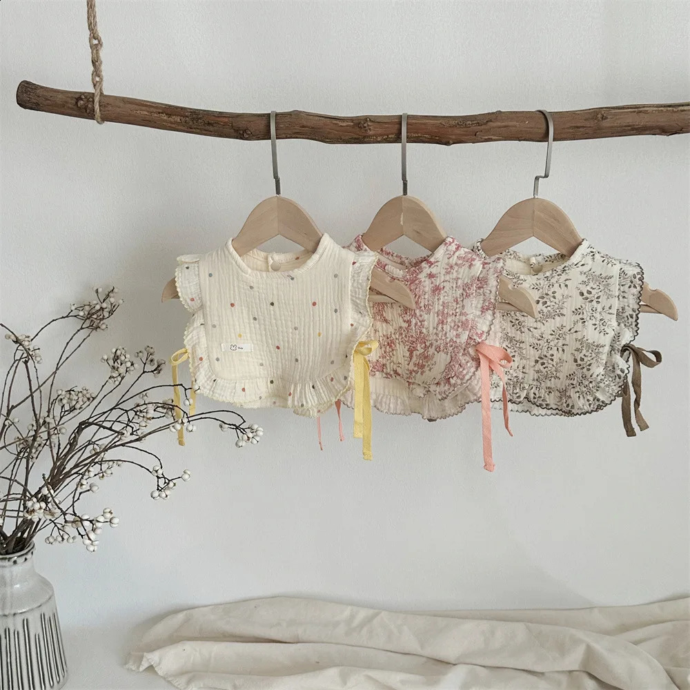 cute floral lace princess baby feeding bib born cotton linen Drool bib Bandana baby girl Burp clothes Saliva towel 24906