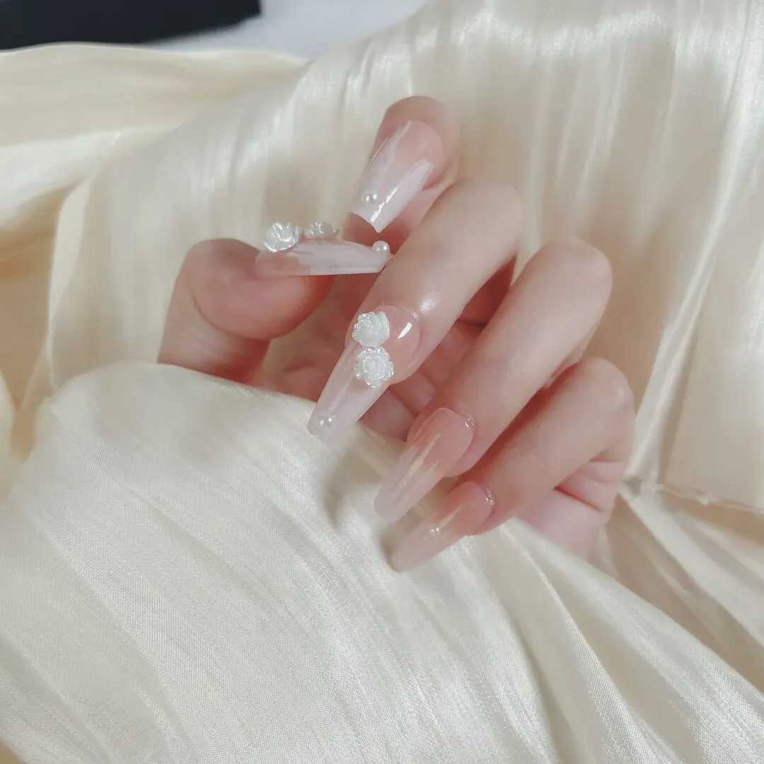 2024 New White Nail Patch Red Camellia Mid holiday Nail Patch W240905