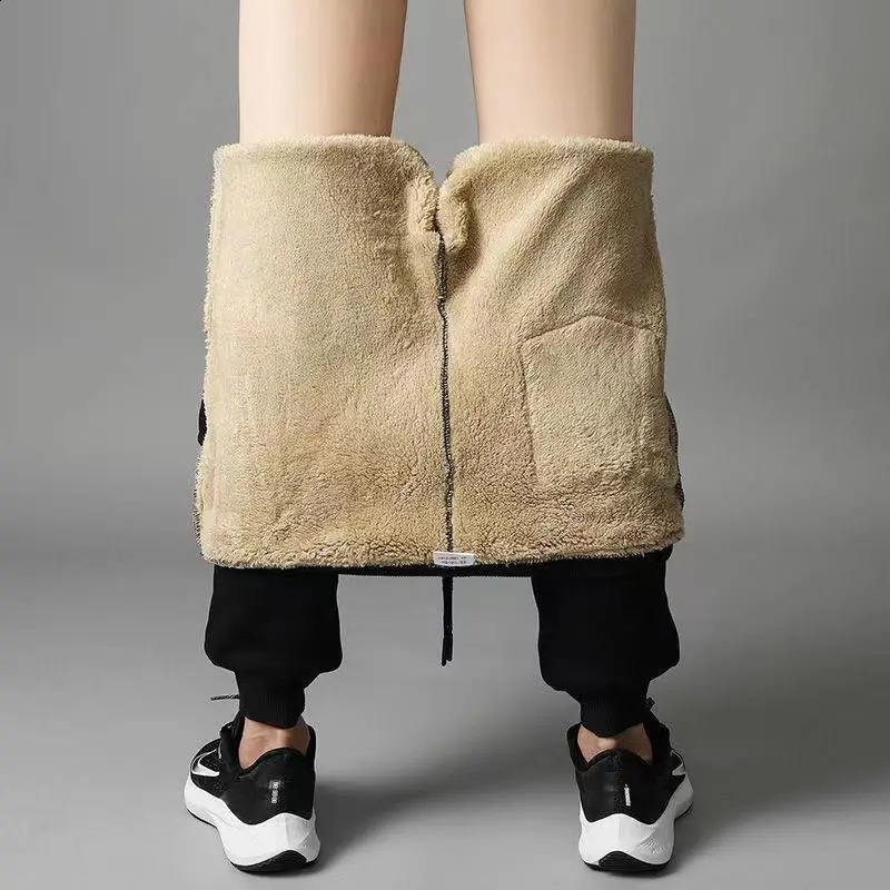 Men Outdoor Thicken Pants Leisure Warm Cotton Trouser Winter Pant High Quality Gym Sweatpant Drawstring Trouser 240904
