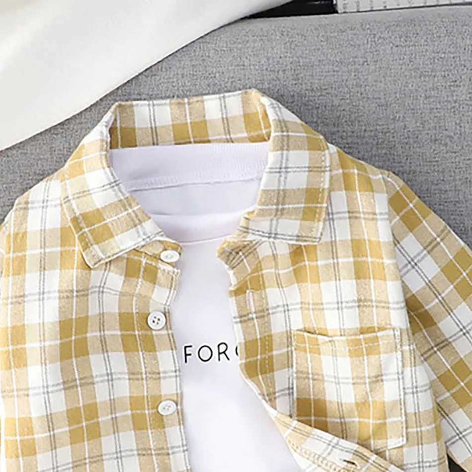 Spring and Autumn Collection for Young Boys Long Sleeve Plaid Shirts with Trendy Korean Design Perfect for the Upcoming Season Y240906