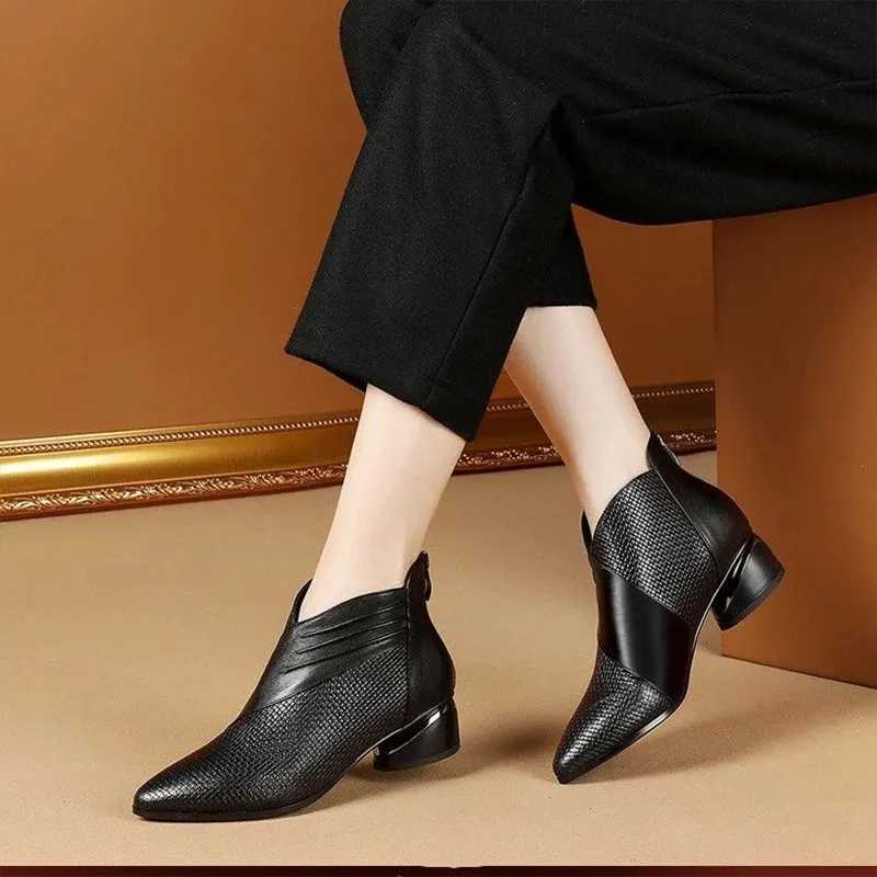 2024 Trend Womens Low Heels Womens Ankle Boots Retro Leather Boots Womens Formal Automatic Office Shoes CL240906