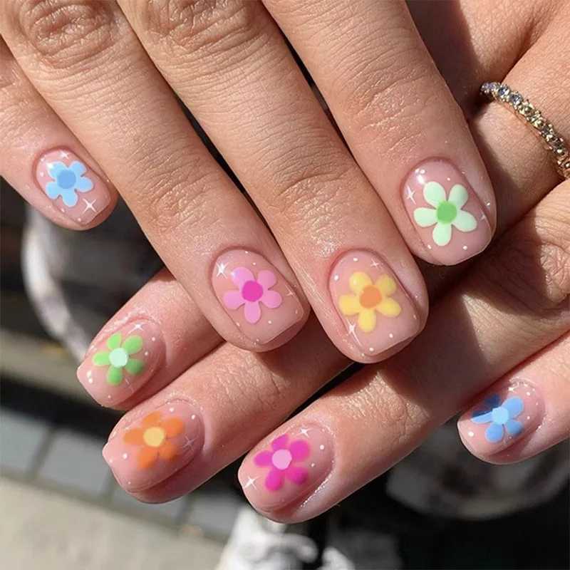 Fairy White Flower Fake Nails Pink French Pressing Nail Short Square Wearable Fake Nail W240905