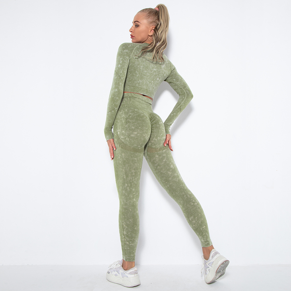 New seamless water washed smiling face set, sports and fitness long sleeved top, hip lifting yoga pants two-piece set