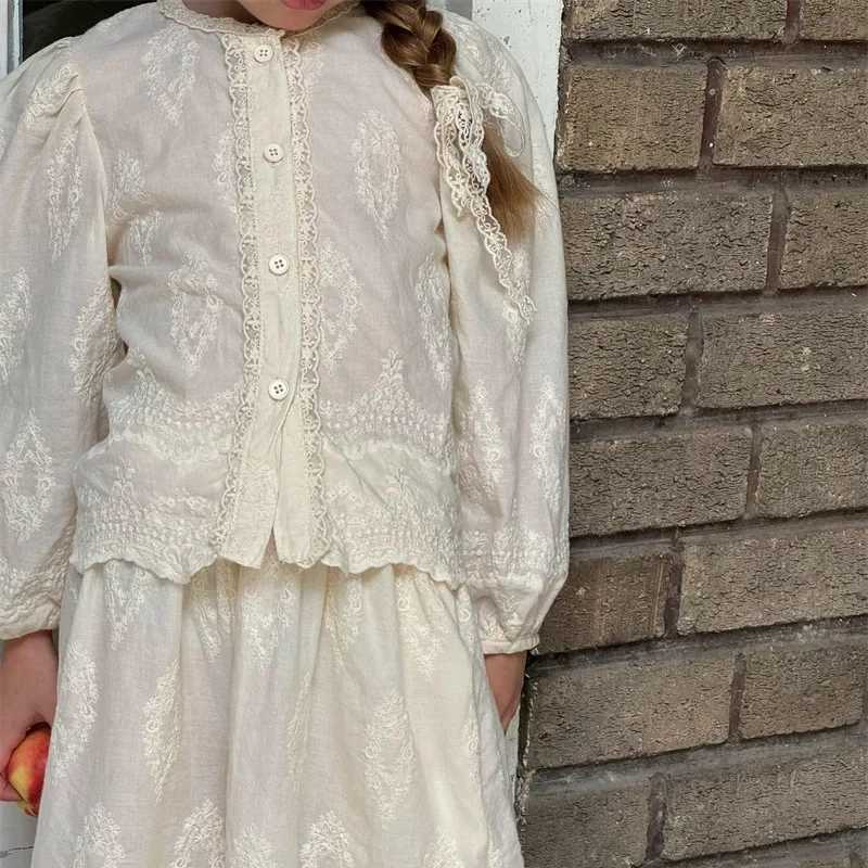 Blouses Autumn Korean 2024 Girl Lace Embroidery Shirt Trousers Girl Countryside Long Sleeves Shirt Fashion Sweet Loose Y240906