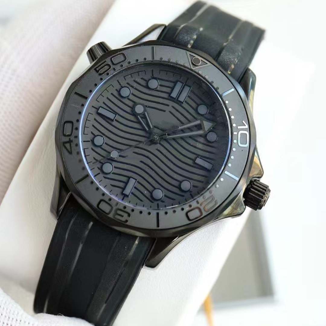 Men's watch designer Black Knight High quality Mechanical automatic 300 meter Watch 904L steel movement u1AAA