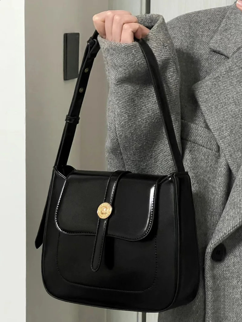 PU Black Shoulder Bag Zipper Buckle Adjustable Strap Womens Underwear Business Commuting Elegant Handbag 240906