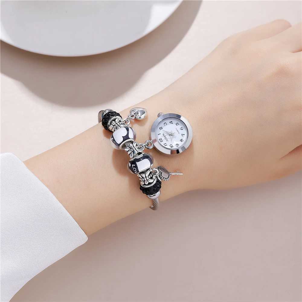 Fashion Love Pendant Womens Bracelet Watch W240902