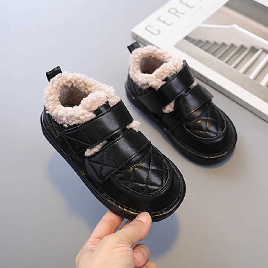 Childrens New Cotton Shoes Girls Winter Plush Snowboots Non Slip Princess Style Cotton Shoes Kids Snow Boots Boys Ankle Boots M240906