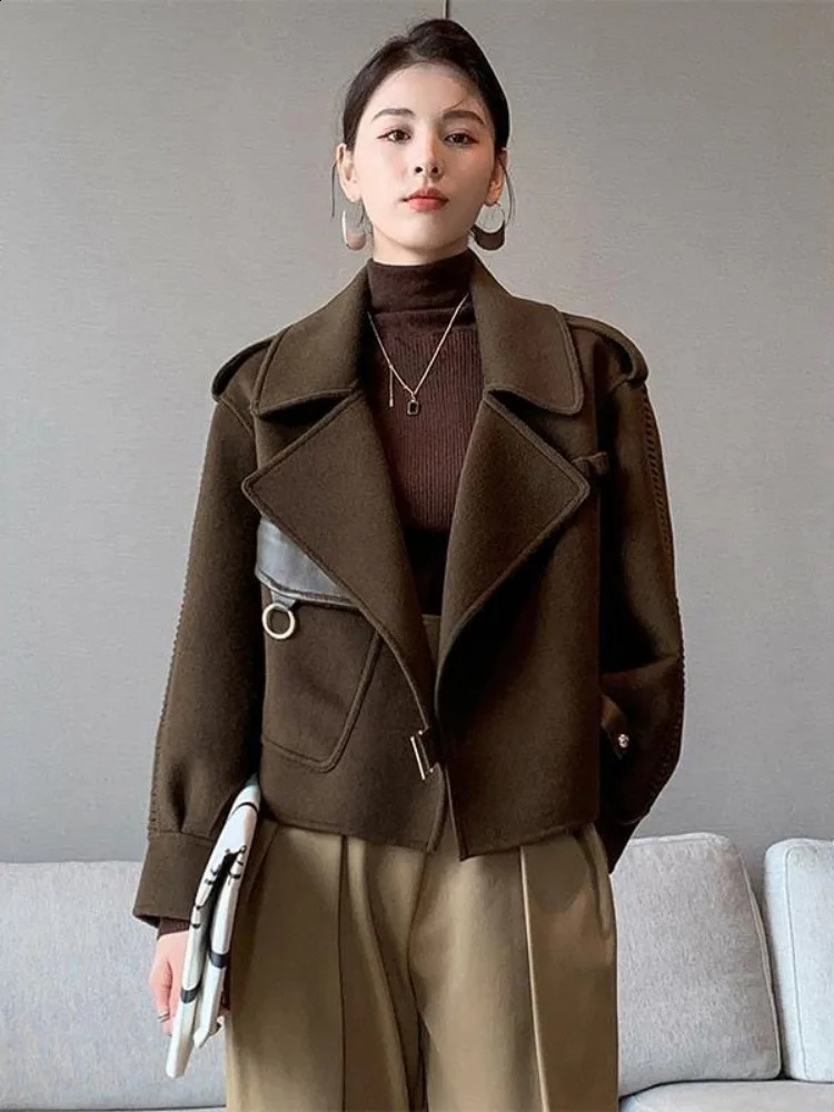 Autumn Winter Coat Female Solid Fashion Woolen Versatile Womens Coats Thickening Korean Jackets 240905