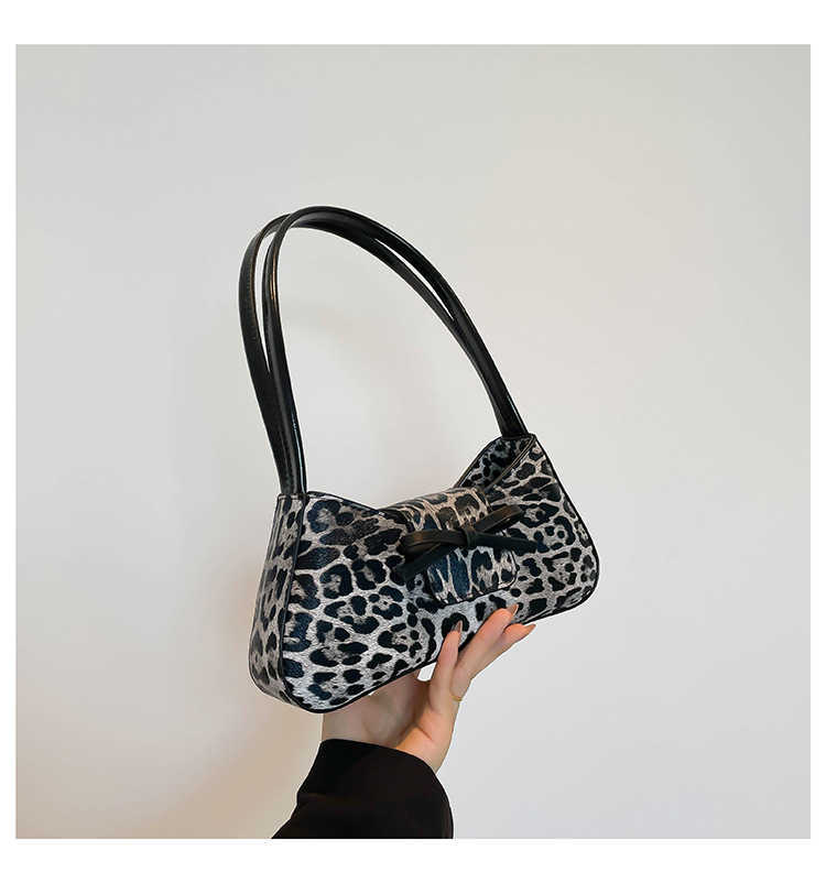 Women's handbag niche bow leopard print bag for women fashion personality handbag single shoulder armpit baguette bag 240915