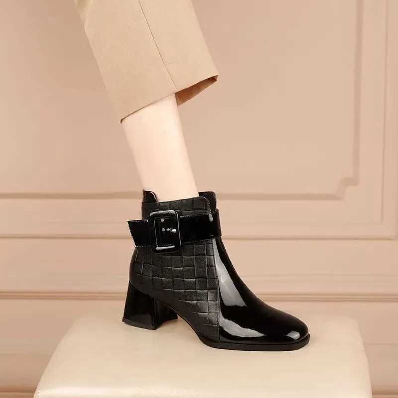 Womens ankle boots thick boots platform short boots fashionable autumn new styles womens shoes retro buckle work shoes Botas De Mujer CL240906