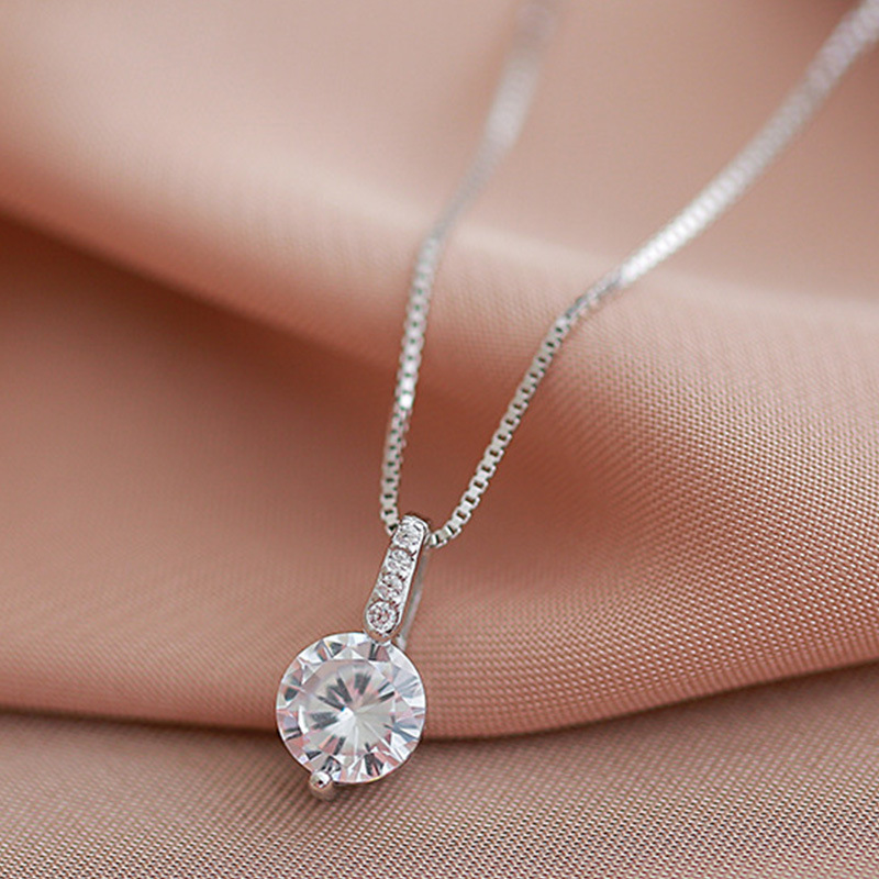 high-end hot selling silver simple and compact single flash diamond light luxury design fashion high ins designer for women wedding birthday party gif