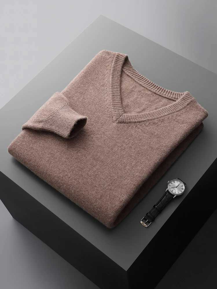 Mens V-Neck Merino Wool Sweater Thick Solid Pullovers Loose Knit Base Shirt Business Casual Jacket Tops Autumn Winter New Y240906