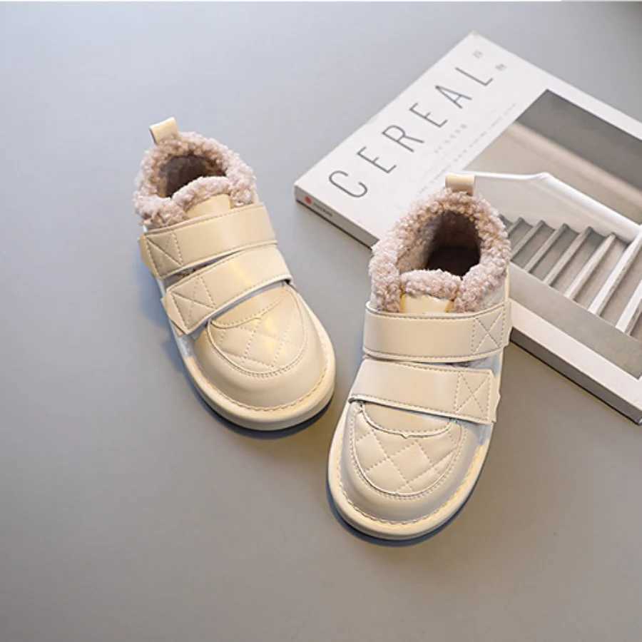 Childrens New Cotton Shoes Girls Winter Plush Snowboots Non Slip Princess Style Cotton Shoes Kids Snow Boots Boys Ankle Boots M240906