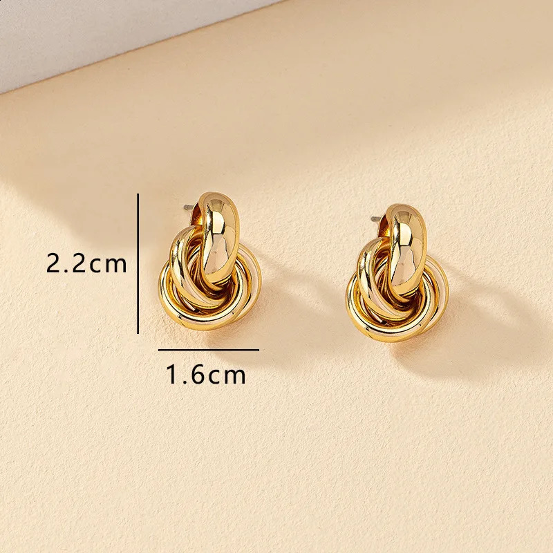 Golden Silver Colored Knot Earrings Suitable for Women Shiny Gold Plated Fashionable Earrings Cute Daily Wear Jewelry 240905