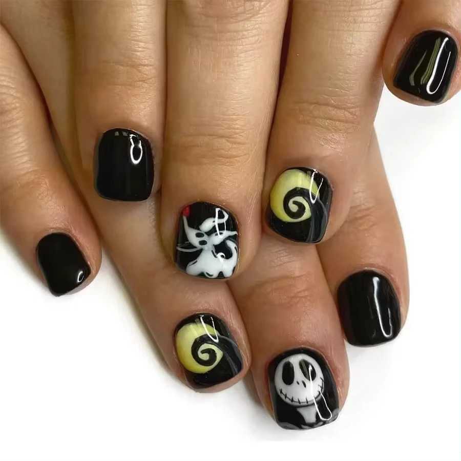 24 pieces/set Black Halloween Pressing Nail Pumpkin Ghost Cat Design Short Square Fake Nail Full Cover Acrylic Nail Tip W240905