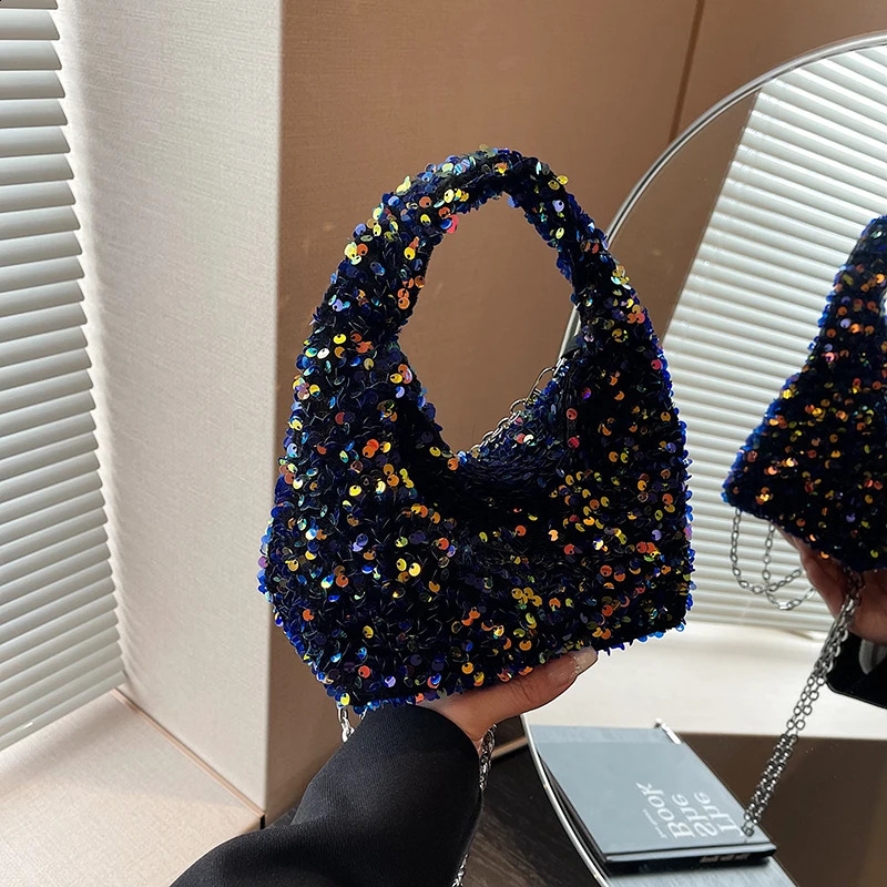 A shoulder bag made of sequins sparkly multicolored delicate and small 240906
