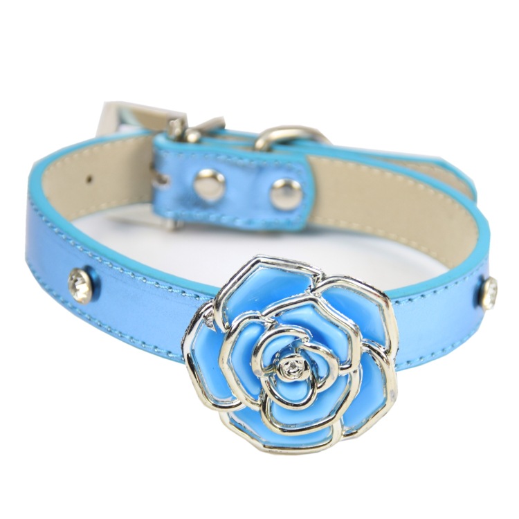 Cat collar and dog collar Rhine stone rose shaped elegant and fashionable suitable for small and medium-sized cats and dogs to wear pet collars