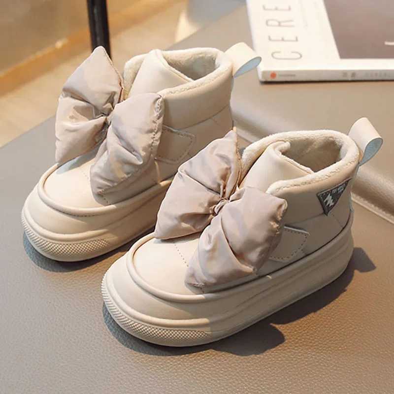 Faux Fur Winter Boots For Girls Thick Bottom Platform Waterproof Teenager Girls Snow Boots Trend Fashion Fleece Plush Boots M240906
