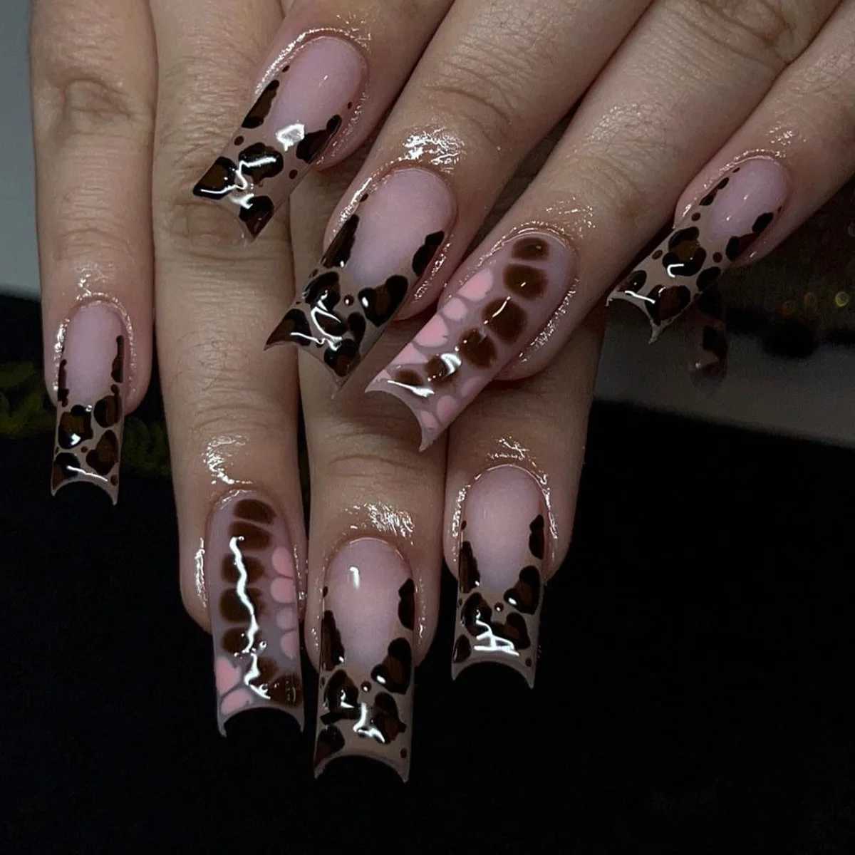 24 pieces of fully covered fake nails with glue rectangular coffin fake nails French detachable ballet troupe love patterns nail design press W240905