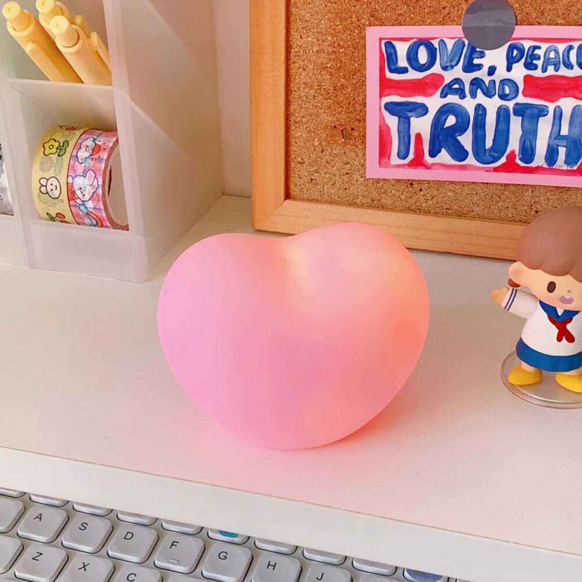 Love Night Light Atmosphere Light Girl Heart Bedside Bedroom Sleep Light Soft Night Light Desktop Decoration W240816