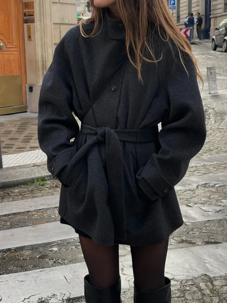 Fashion Woolen High Collar Jacket With Belt Women Casual Long Sleeves Single Breasted Slim Coat Autumn Street Female Outwear 240905